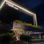 Lux Resort Motel